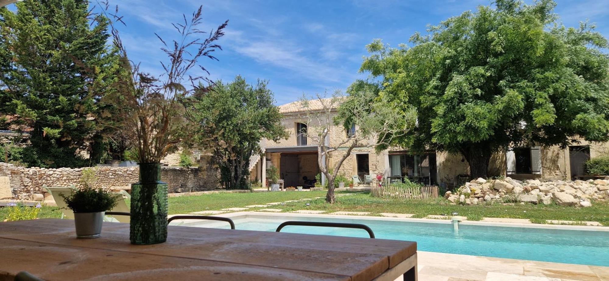 Dans Un Mas Provencal Renove Saint-Hilaire-dʼOzilhan